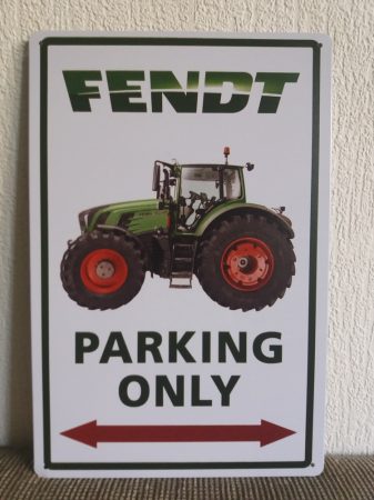 fém kép: Fent parking only